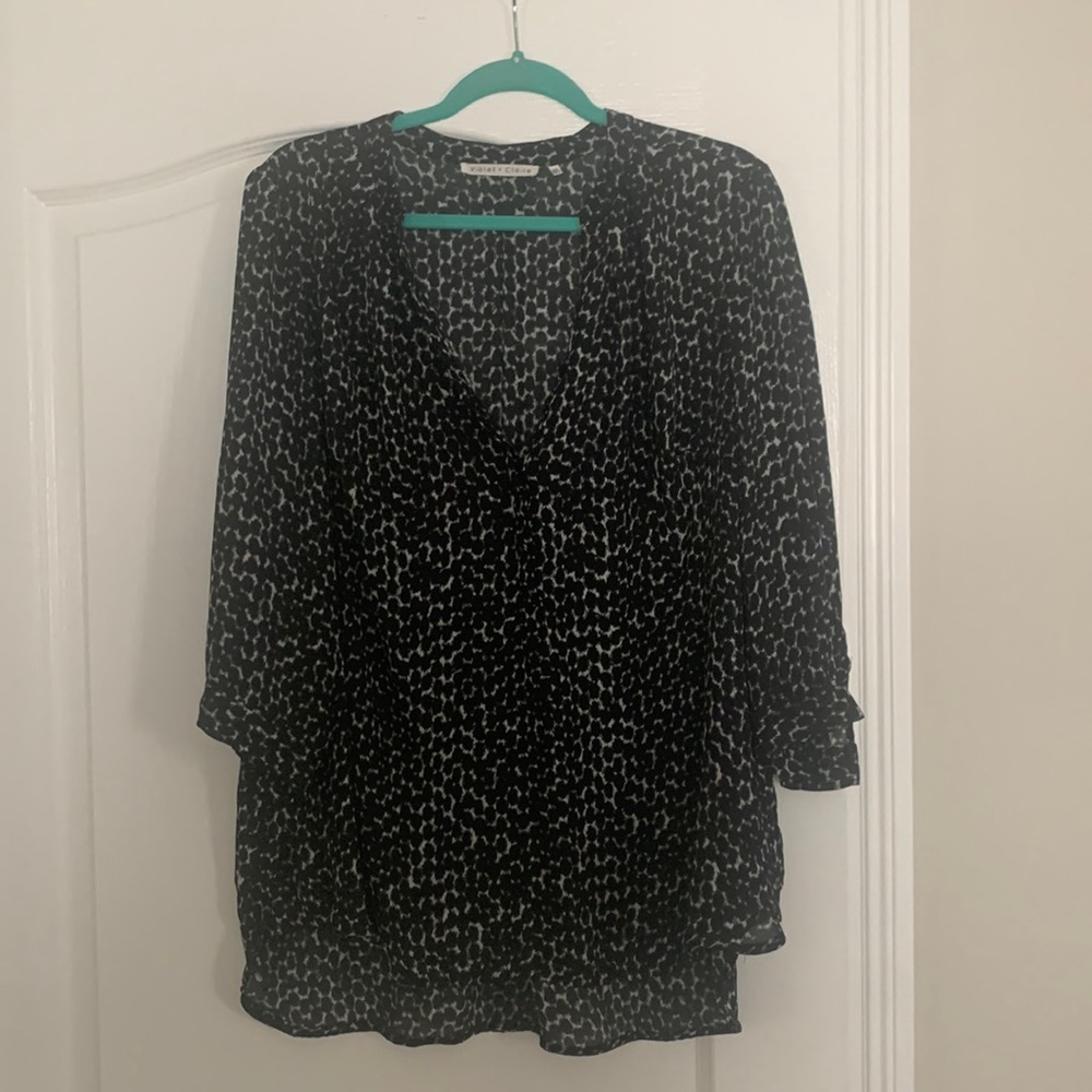 Black and white v neck blouse